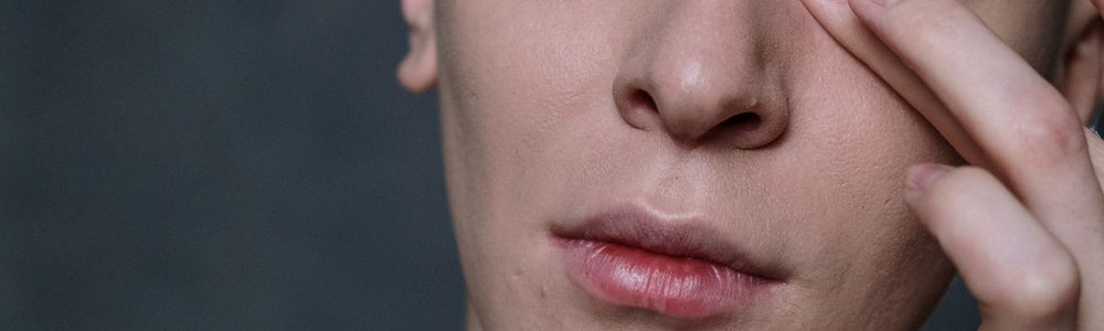 Gentle eye-area skincare for a guide to choosing moisturizer for eczema-prone eyelids.