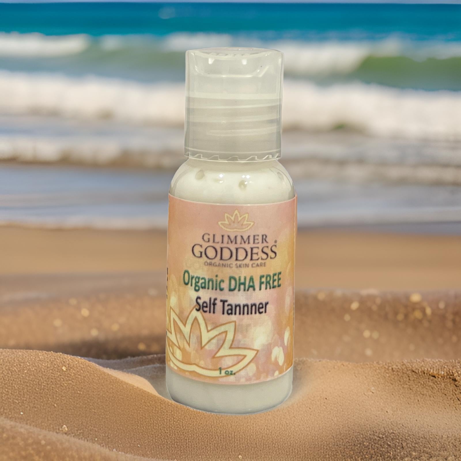 Glimmer Goddess Organic Self Tanner Deluxe Sample in 1oz, featuring a dark DHA-free formula for natural-looking tan.